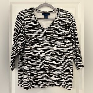 Karen Scott Black and White Zebra Print V-Neck, 3/4 Sleeve Top